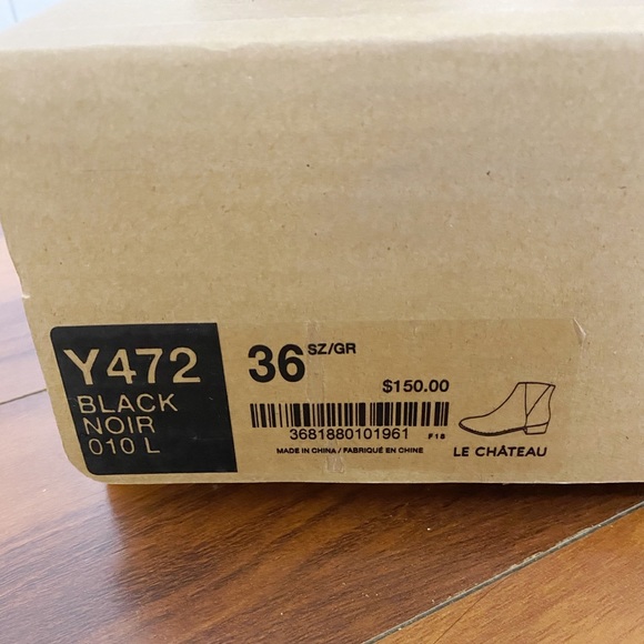 Brand New Le Chateau Black Ankle Boots - Picture 2 of 3